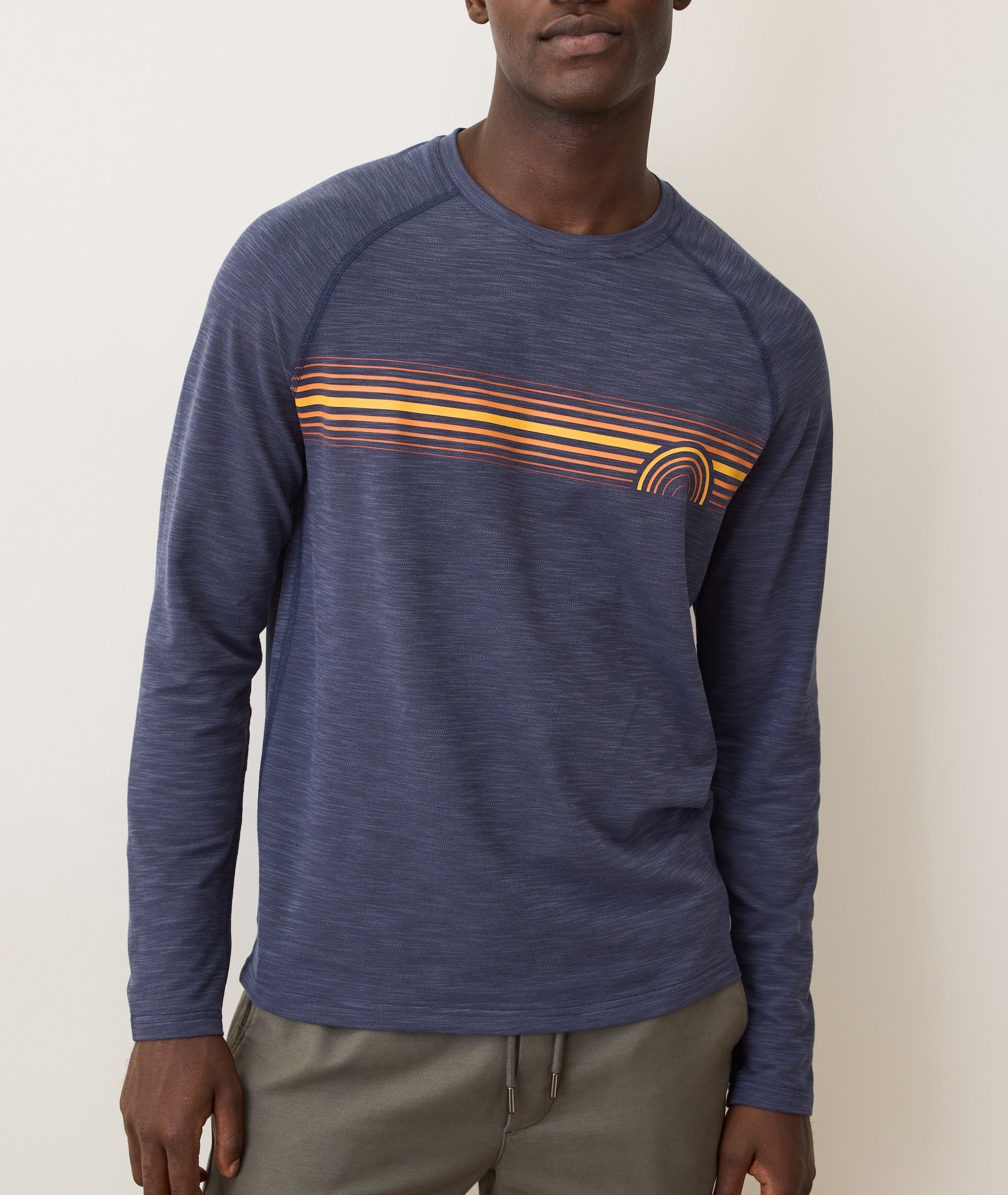 F2_M_18176_LS_Air_Crew_Tee_Stripe_Mood_Indigo-28219-Final-Crop-web